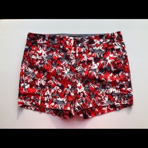 Banana Republic Short Hampton Fit Size 4. NWOT